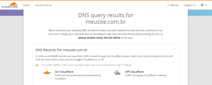 Tela de revisão das entradas de DNS lidas automaticamente pelo CloudFlare