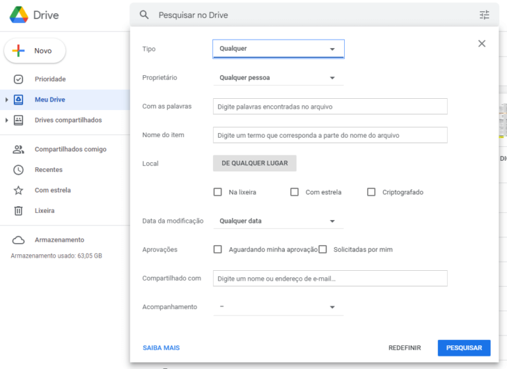 O sistema de pesquisa de arquivos no Google Drive oferece opções avançadas para refinar a busca